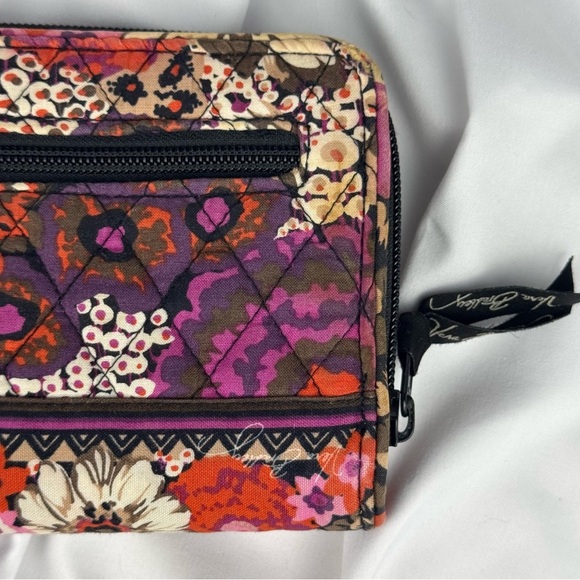 Vera Bradley Turn Lock - Zip around Wallet - RoseWood - Good Condition - Picture 14 of 16